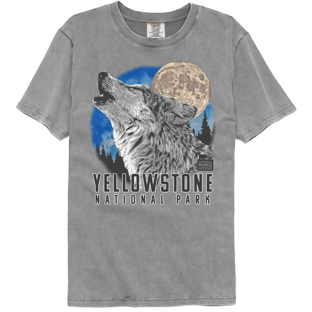 National Parks - YELLOWSTONE HOWLING WOLF Adult Shirt