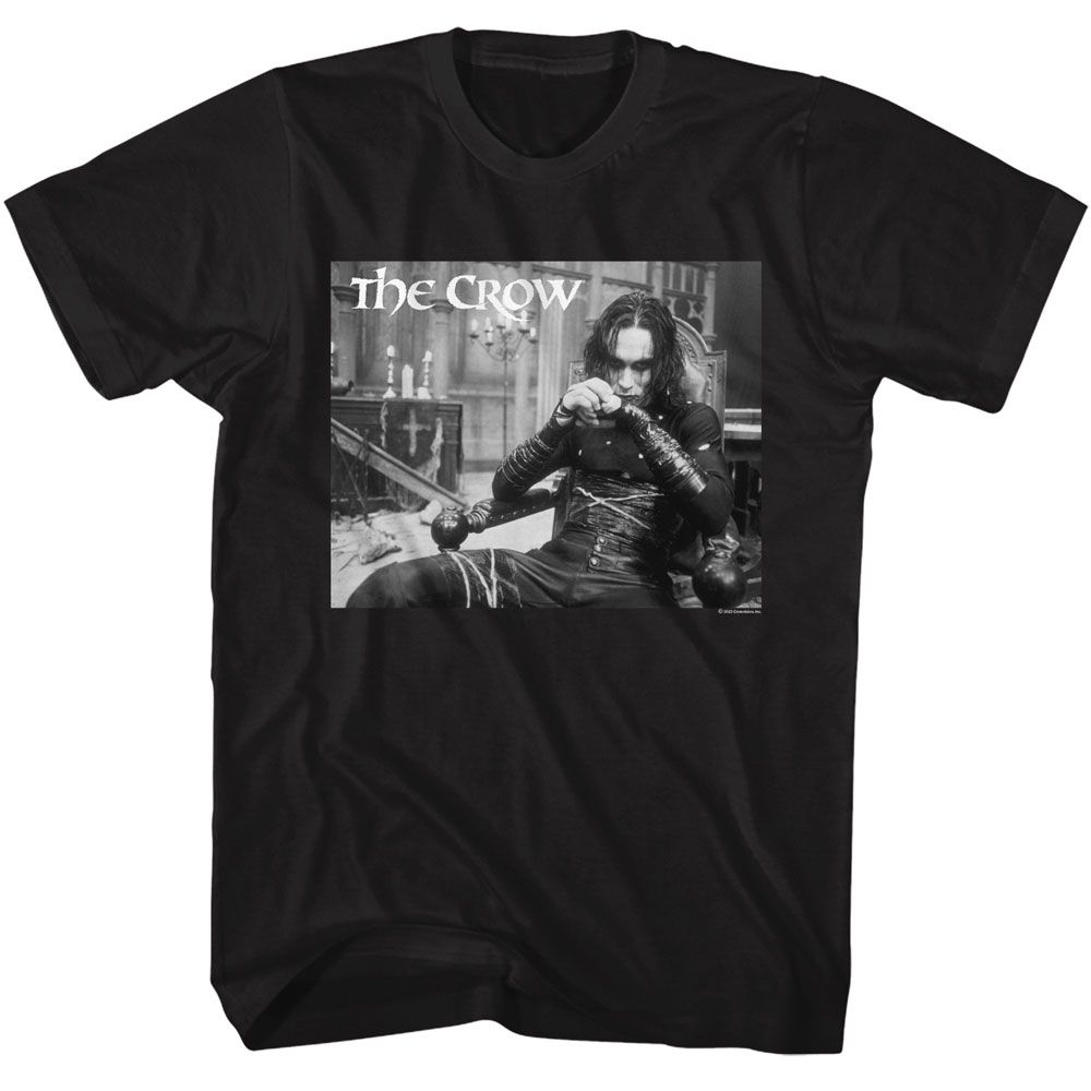 The Crow - THE CROW DRAVEN IN CHAIR Adult Shirt